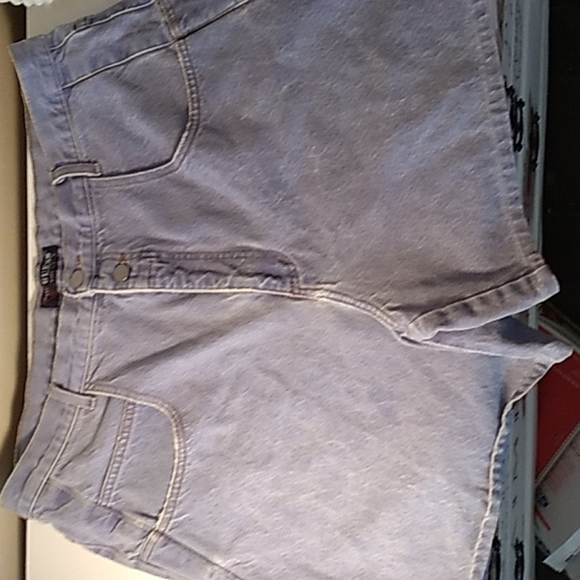 Vintage 1980s Guess high rise denim shorts - Picture 1 of 6